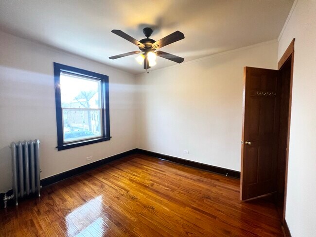 Foto del edificio - 2150 N Kildare Ave