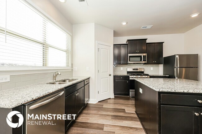 Foto del edificio - 1010 Keeneland Dr