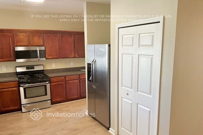 Foto del edificio - 4373 Collinwood Dr