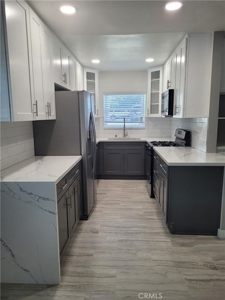 Building Photo - 34092 Silver Lantern St