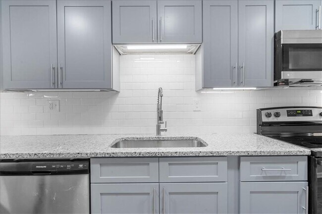 Foto del edificio - 5399 Northland Dr NE