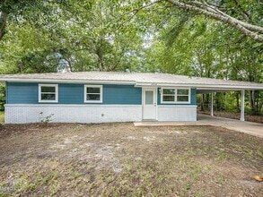 Building Photo - 206 Beverly Dr