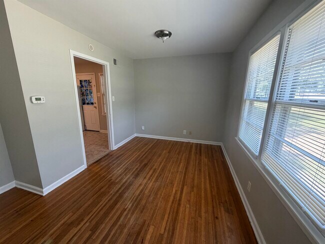 Foto del edificio - 1461 Woodston Rd