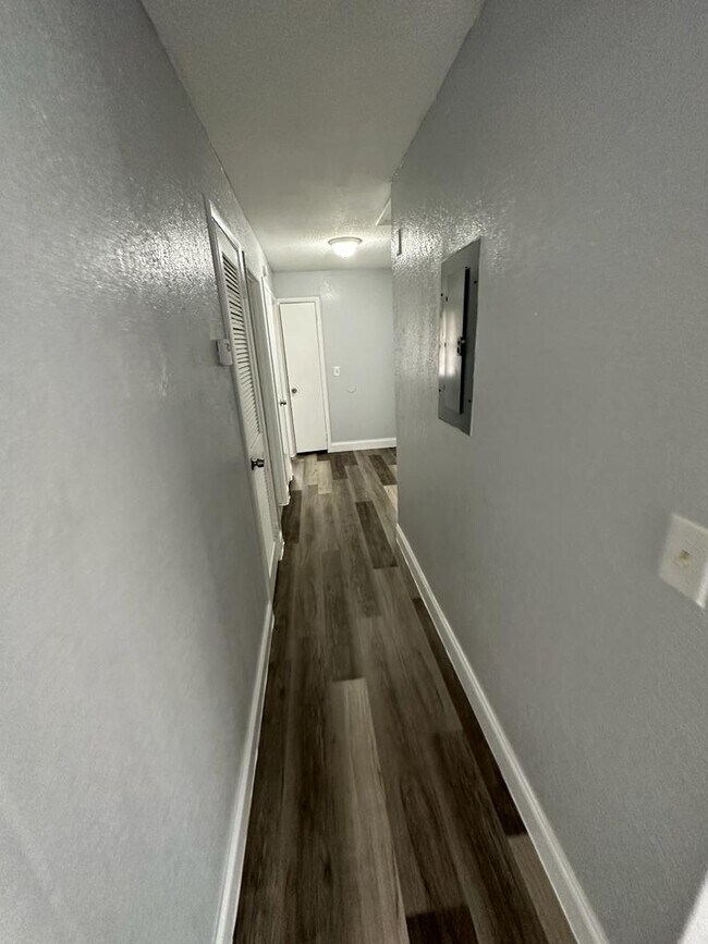 Foto del edificio - 712 Eaverson St