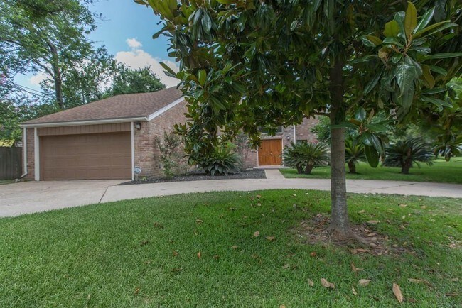 Building Photo - 5419 Winding Way Dr