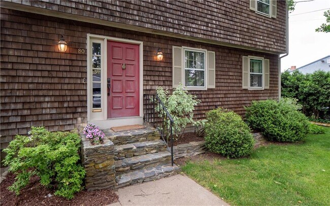 Foto del edificio - 80 Bliss Mine Rd