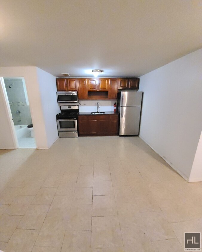 Primary Photo - Spacious 2 Bedrooms in East Flatbush