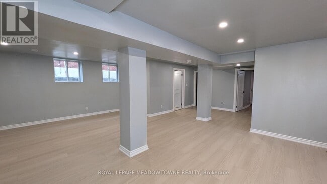 Building Photo - 104 Lynedock Crescent