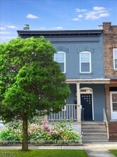 Building Photo - 38 Willowdale Ave