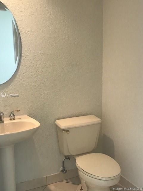 Foto del edificio - 18708 Ocean Mist Dr