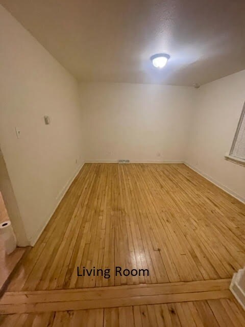 Foto del edificio - 8831 W Maple St
