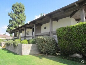 Building Photo - 2393 Cragmont Ct