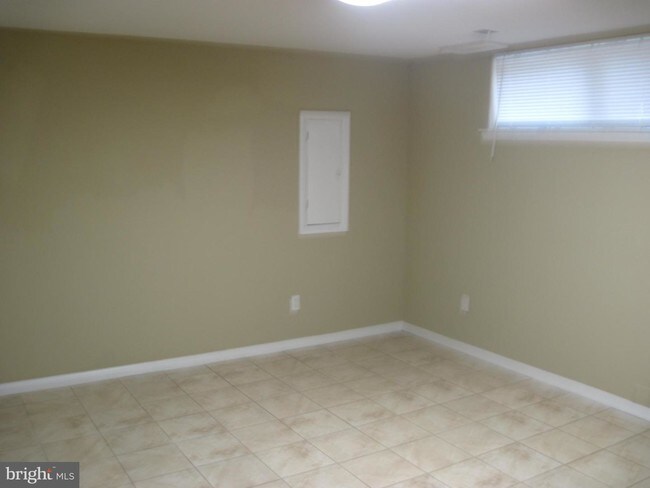 Building Photo - 257 Cedarmere Cir
