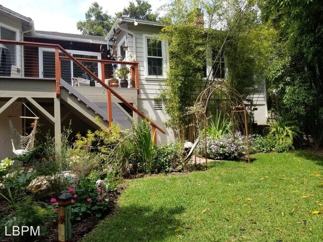 Building Photo - 3 br, 2 bath House - 2926 Briar Knoll Drive