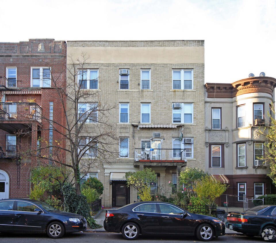 Primary Photo - 1326 55th St