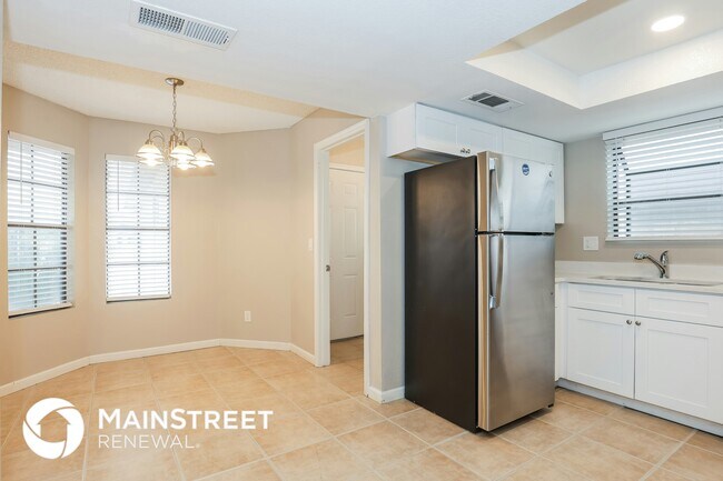 Building Photo - 7297 W Shaw Butte Dr