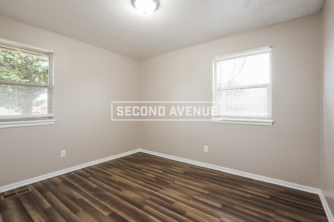 Foto del edificio - 6328 N Hammond Ave