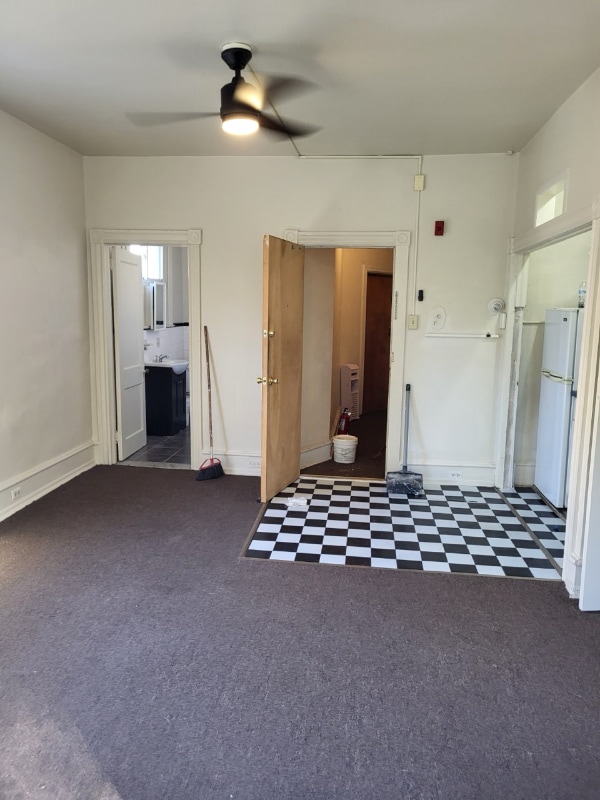 Building Photo - 429 S 51st St