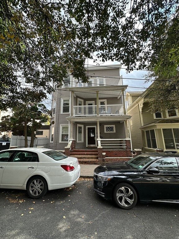 Primary Photo - 12 Moore St