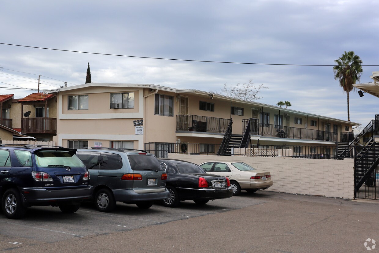 Foto principal - 532 N 1st St