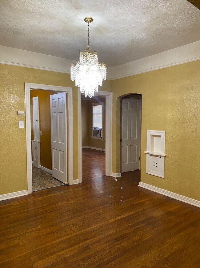 Foto del edificio - 268 E Lullwood Ave