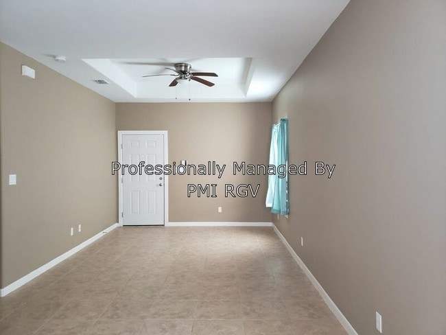 Building Photo - 2107 Garden Ridge Dr