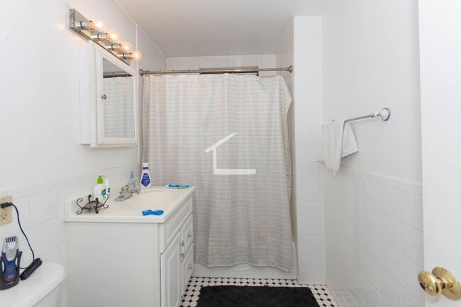 Photo - Large, Beautiful renovated 1 bed House