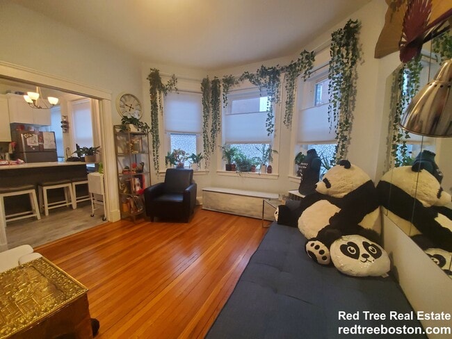 Foto del edificio - 76 Strathmore Rd