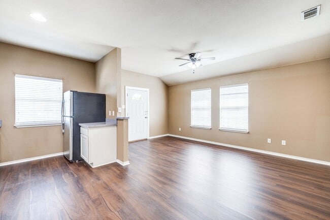 Building Photo - 3518 8th Ave