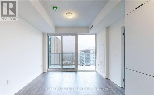 Photo du bâtiment - 50 O'Neill Rd