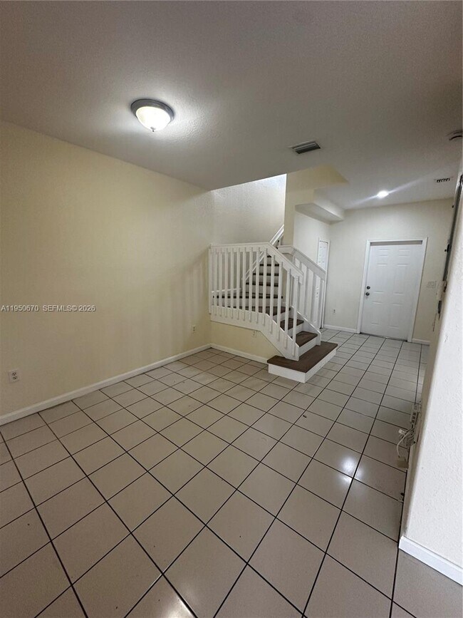 Foto del edificio - 1440 SE 24th Ct