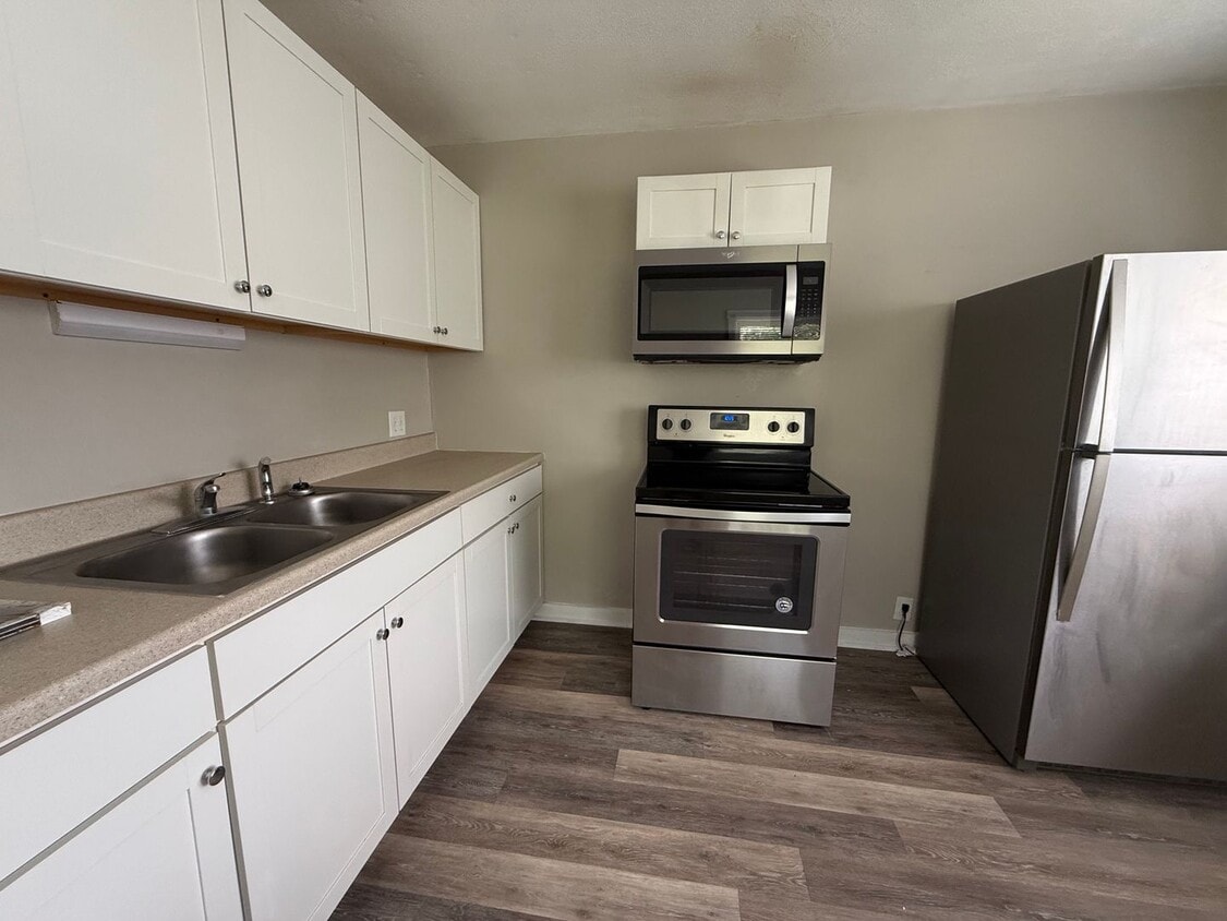 Foto del edificio - 904 W Main St