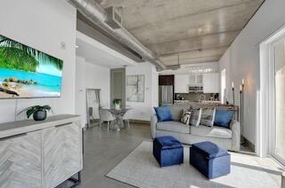 Foto del edificio - 111 SE 2nd St