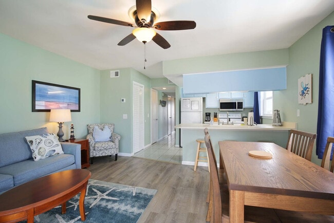 Building Photo - 608 Carolina Beach Ave S