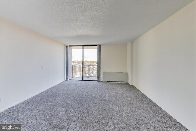 Foto del edificio - 4 Monroe St