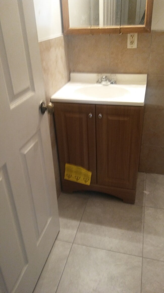 Building Photo - 779 Montgomery St