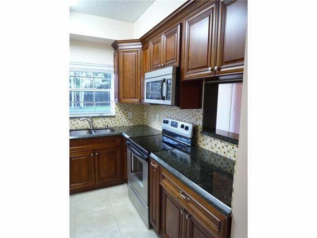 Building Photo - 891 Cypress Park Way