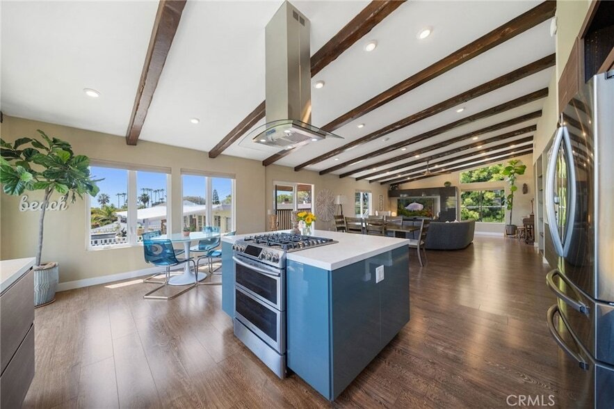 Photo - 215 Monterey Dr