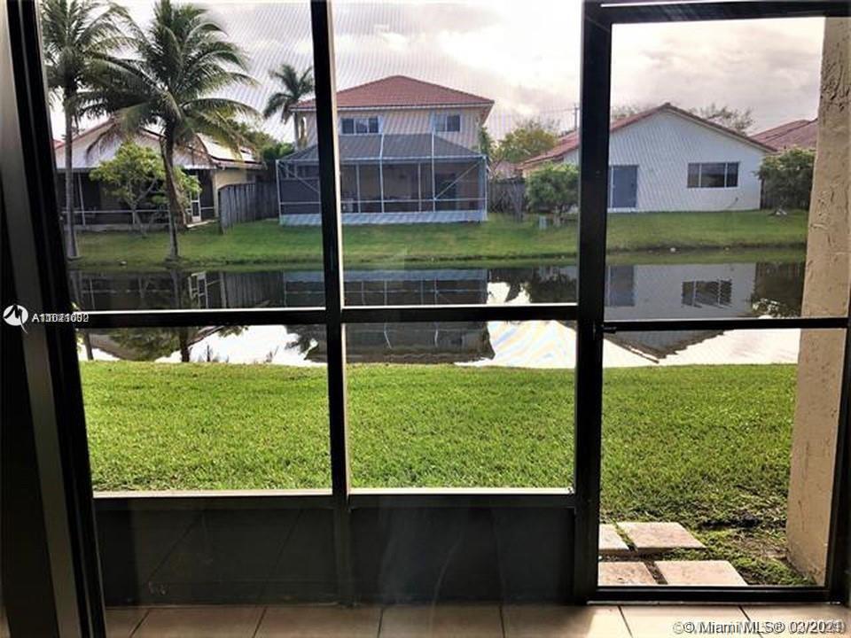 342 Lakeview Dr Unit 102, Weston, FL 33326 Condo for Rent in Weston