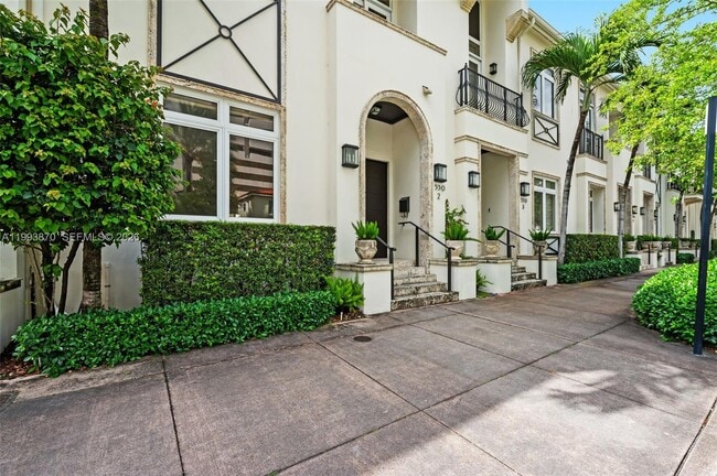 Foto del edificio - 530 Valencia Ave