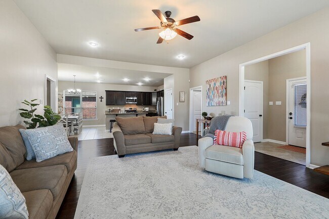 Foto del edificio - 644 Greenwich Dr