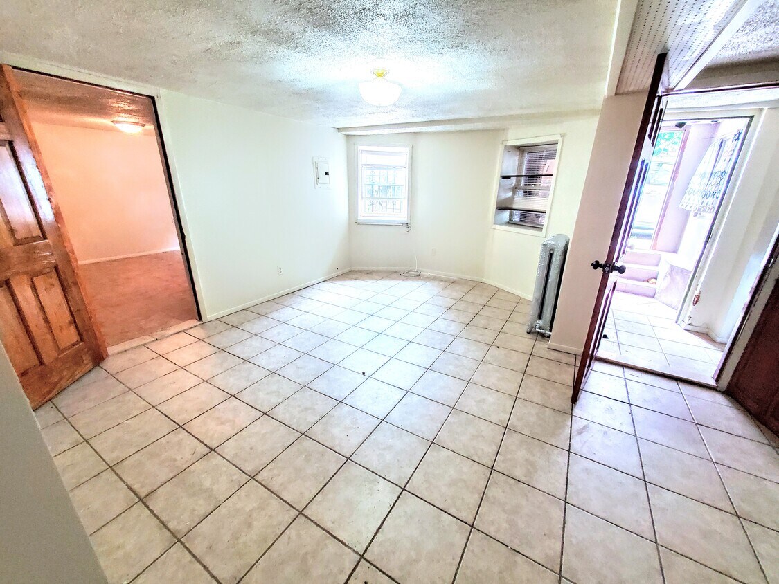 681 E 170th St Unit Garden Level, Bronx, NY 10456 681 E 170th St