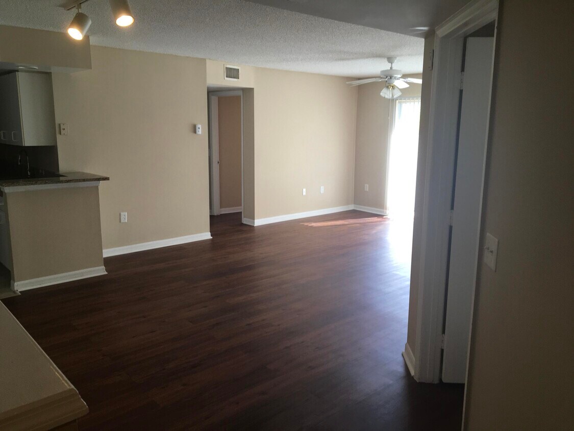 Foto principal - 4183 Haverhill Rd