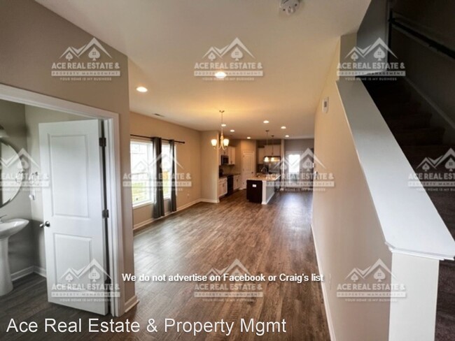 Foto del edificio - 4 br, 2.5 bath House - 2350 Spinning Wheel...