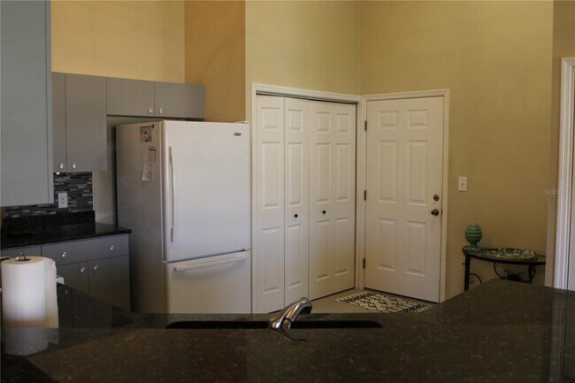 Foto del edificio - 3115 Live Oak Ln