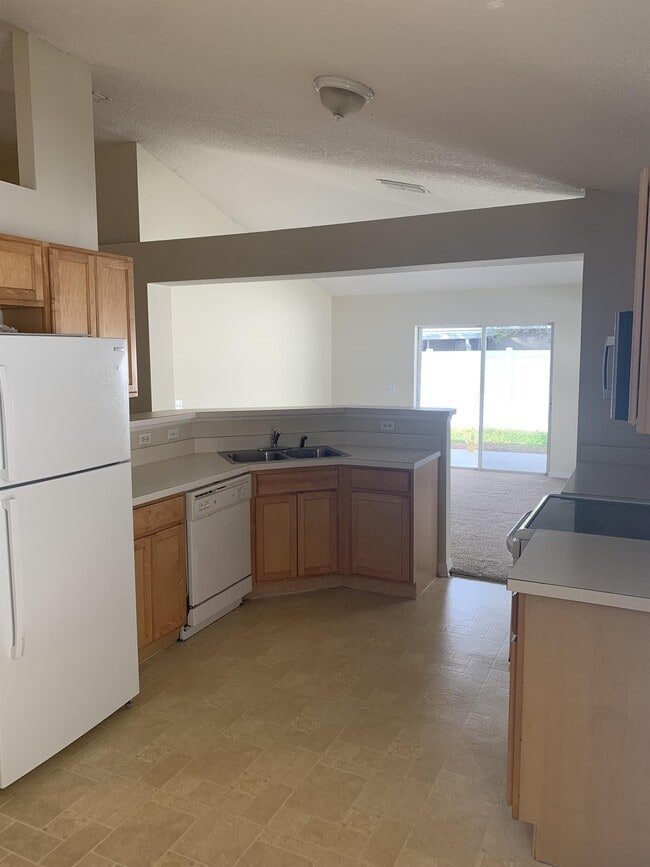 Foto del edificio - 4690 Salamander St