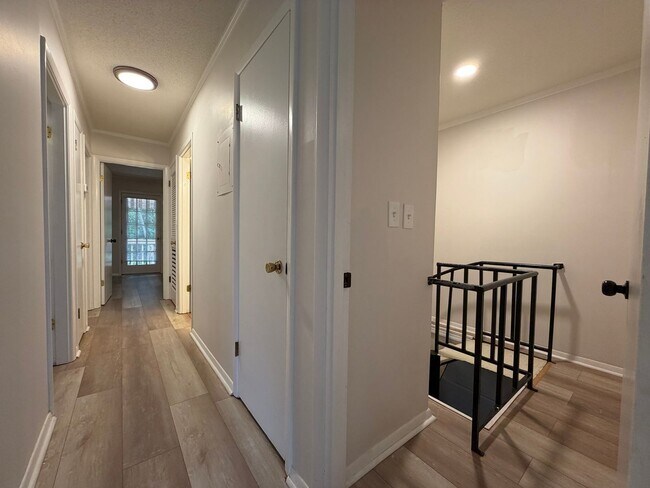Building Photo - Large 3/2 with finished basement/bonus room- $1,895