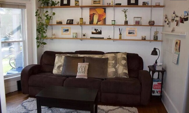 Foto del edificio - 628 Breckenridge St