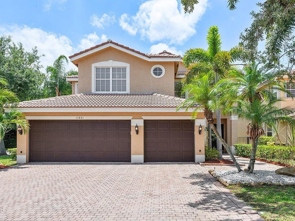 Primary Photo - 15831 Menton Bay Ct