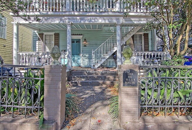 Building Photo - 70 Radcliffe St